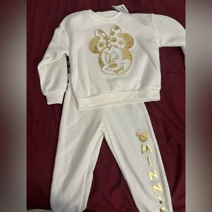 Cream Minnie Mouse Two-Piece Lounge Set with Gold Accents size 4/5